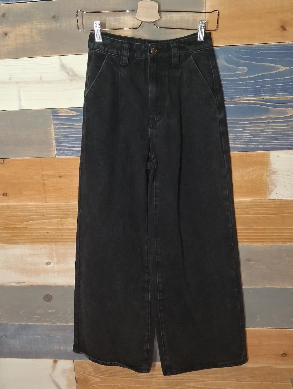Cider High-Waisted Wide Leg Pleated Jean Black XXS